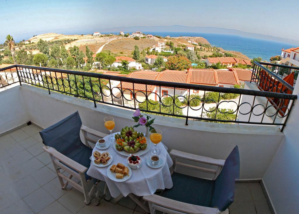 Belvedere Aeolis Hotel Мітімна Екстер'єр фото