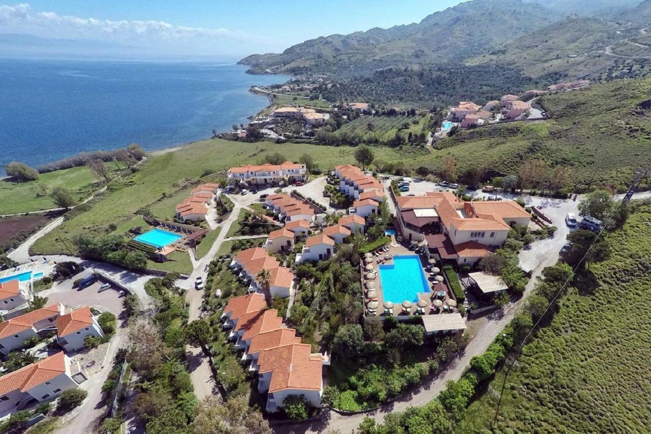 Belvedere Aeolis Hotel Мітімна Екстер'єр фото
